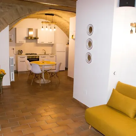 Happy House - La Basilica