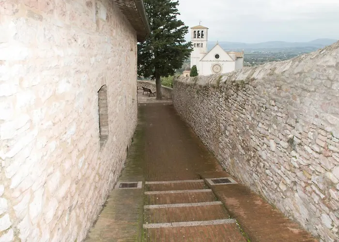 Happy House - La Basilica Apartamento Asís